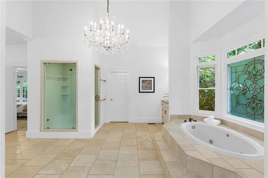 5760 Powers Ferry Road, Sandy Springs, Georgia 30327, 5 Bedrooms Bedrooms, ,4 BathroomsBathrooms,Residential,Sold,5760 Powers Ferry Road,7110893