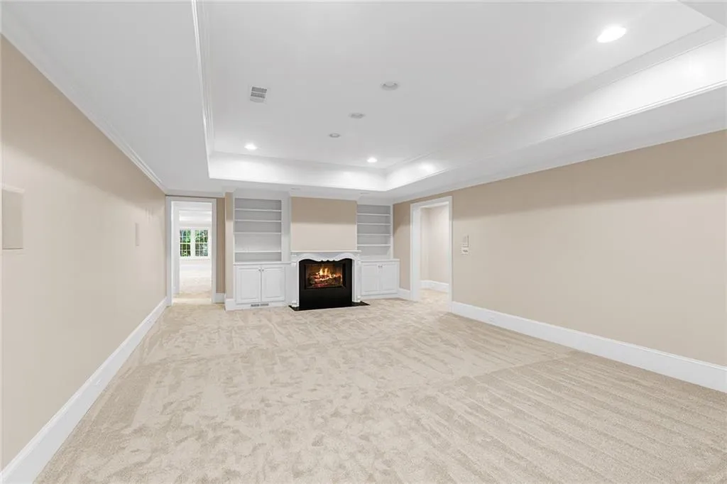 5760 Powers Ferry Road, Sandy Springs, Georgia 30327, 5 Bedrooms Bedrooms, ,4 BathroomsBathrooms,Residential,Sold,5760 Powers Ferry Road,7110893