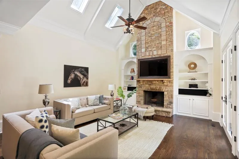 760 Londonberry Road Nw, Atlanta, Georgia 30327, 7 Bedrooms Bedrooms, ,7 BathroomsBathrooms,Residential,Sold,760 Londonberry Road Nw,6606832