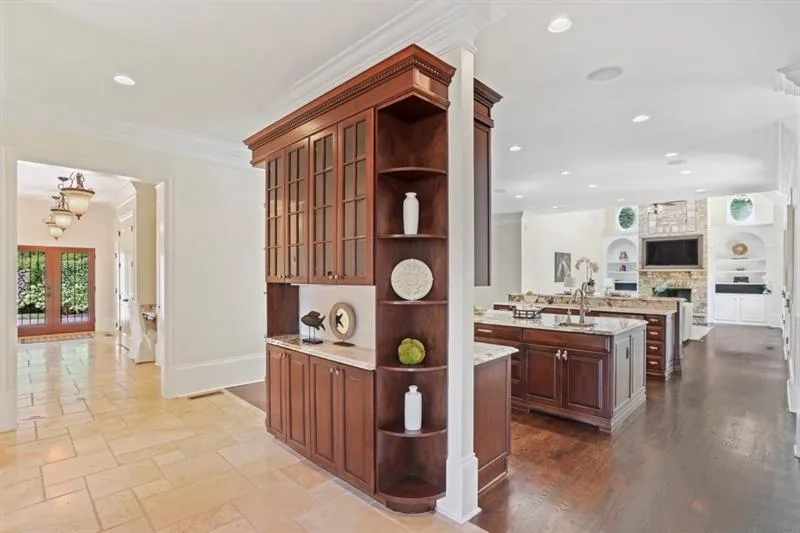 760 Londonberry Road Nw, Atlanta, Georgia 30327, 7 Bedrooms Bedrooms, ,7 BathroomsBathrooms,Residential,Sold,760 Londonberry Road Nw,6606832