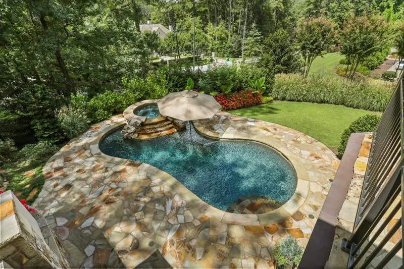 760 Londonberry Road Nw, Atlanta, Georgia 30327, 7 Bedrooms Bedrooms, ,7 BathroomsBathrooms,Residential,Sold,760 Londonberry Road Nw,6606832
