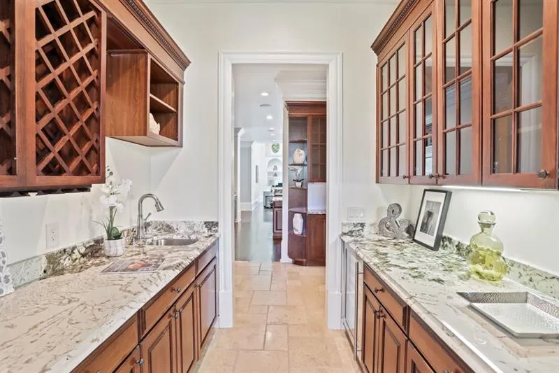 760 Londonberry Road Nw, Atlanta, Georgia 30327, 7 Bedrooms Bedrooms, ,7 BathroomsBathrooms,Residential,Sold,760 Londonberry Road Nw,6606832