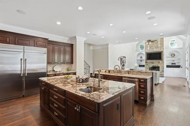 760 Londonberry Road Nw, Atlanta, Georgia 30327, 7 Bedrooms Bedrooms, ,7 BathroomsBathrooms,Residential,Sold,760 Londonberry Road Nw,6606832