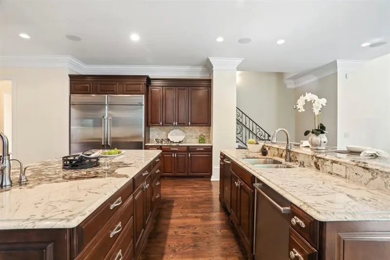 760 Londonberry Road Nw, Atlanta, Georgia 30327, 7 Bedrooms Bedrooms, ,7 BathroomsBathrooms,Residential,Sold,760 Londonberry Road Nw,6606832