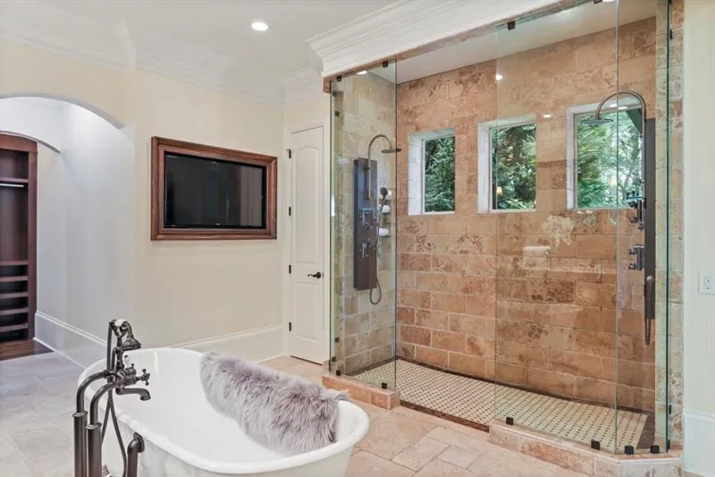 760 Londonberry Road Nw, Atlanta, Georgia 30327, 7 Bedrooms Bedrooms, ,7 BathroomsBathrooms,Residential,Sold,760 Londonberry Road Nw,6606832