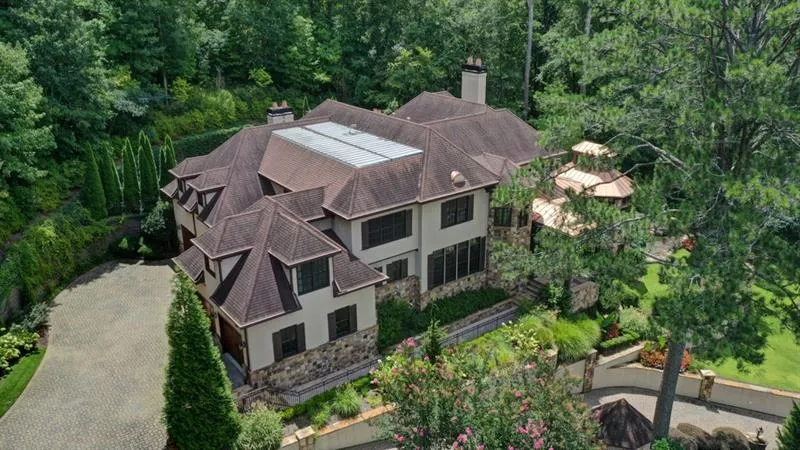 760 Londonberry Road Nw, Atlanta, Georgia 30327, 7 Bedrooms Bedrooms, ,7 BathroomsBathrooms,Residential,Sold,760 Londonberry Road Nw,6606832