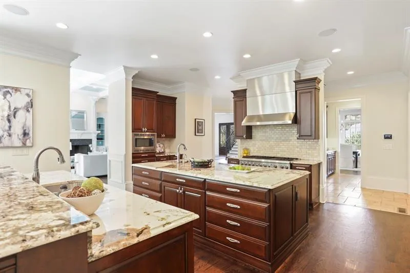 760 Londonberry Road Nw, Atlanta, Georgia 30327, 7 Bedrooms Bedrooms, ,7 BathroomsBathrooms,Residential,Sold,760 Londonberry Road Nw,6606832