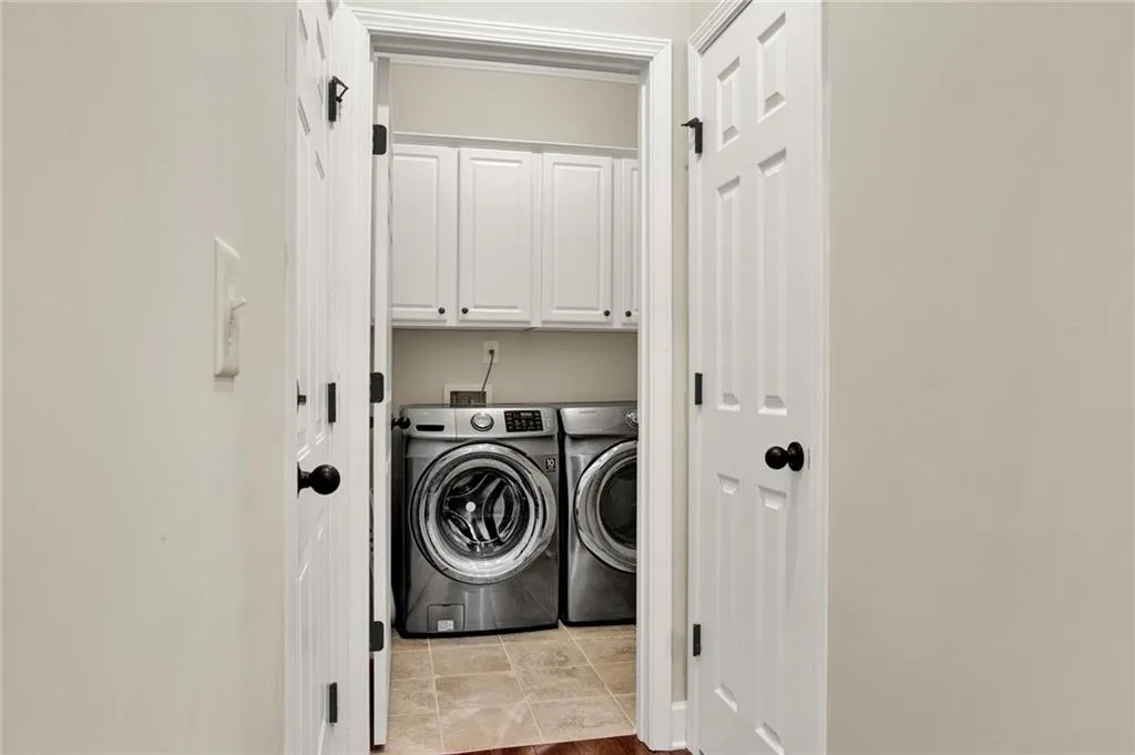 112 Bradford Drive, Atlanta, Georgia 30328, 4 Bedrooms Bedrooms, ,3 BathroomsBathrooms,Residential,Sold,112 Bradford Drive,7207990