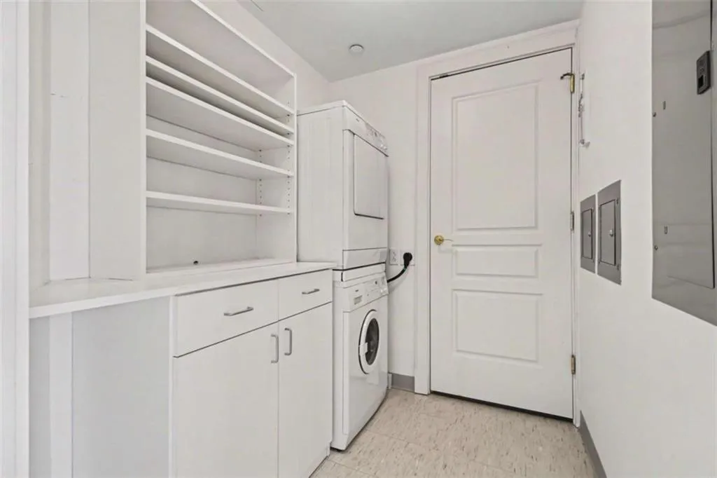 700 Park Regency Place Unit 1203, Atlanta, Georgia 30326, 2 Bedrooms Bedrooms, 0 ,2 BathroomsBathrooms,Residential,For Sale,700 Park Regency Place Unit 1203,7746302
