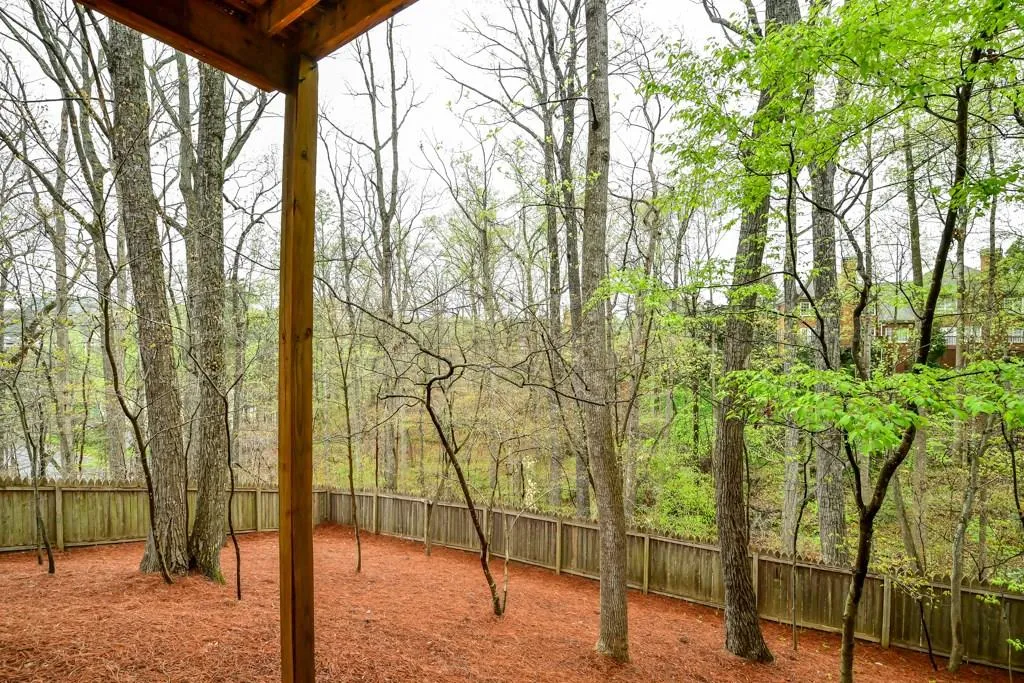 5490 Powers Overlook Court, Sandy Springs, Georgia 30327, 4 Bedrooms Bedrooms, ,3 BathroomsBathrooms,Residential,Sold,5490 Powers Overlook Court,5993382