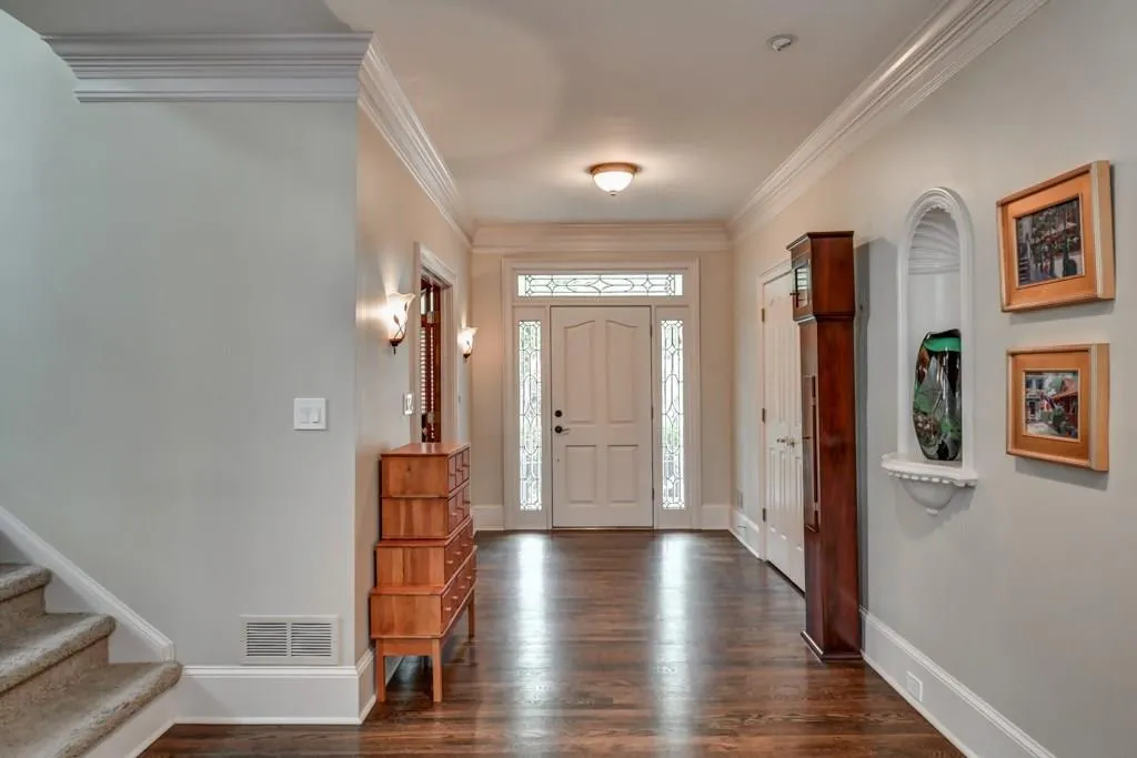 5490 Powers Overlook Court, Sandy Springs, Georgia 30327, 4 Bedrooms Bedrooms, ,3 BathroomsBathrooms,Residential,Sold,5490 Powers Overlook Court,5993382