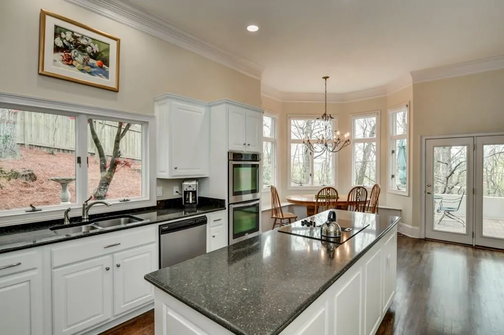 5490 Powers Overlook Court, Sandy Springs, Georgia 30327, 4 Bedrooms Bedrooms, ,3 BathroomsBathrooms,Residential,Sold,5490 Powers Overlook Court,5993382