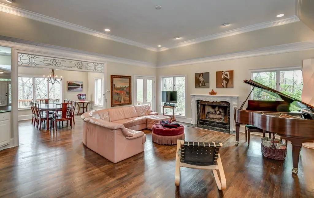 5490 Powers Overlook Court, Sandy Springs, Georgia 30327, 4 Bedrooms Bedrooms, ,3 BathroomsBathrooms,Residential,Sold,5490 Powers Overlook Court,5993382