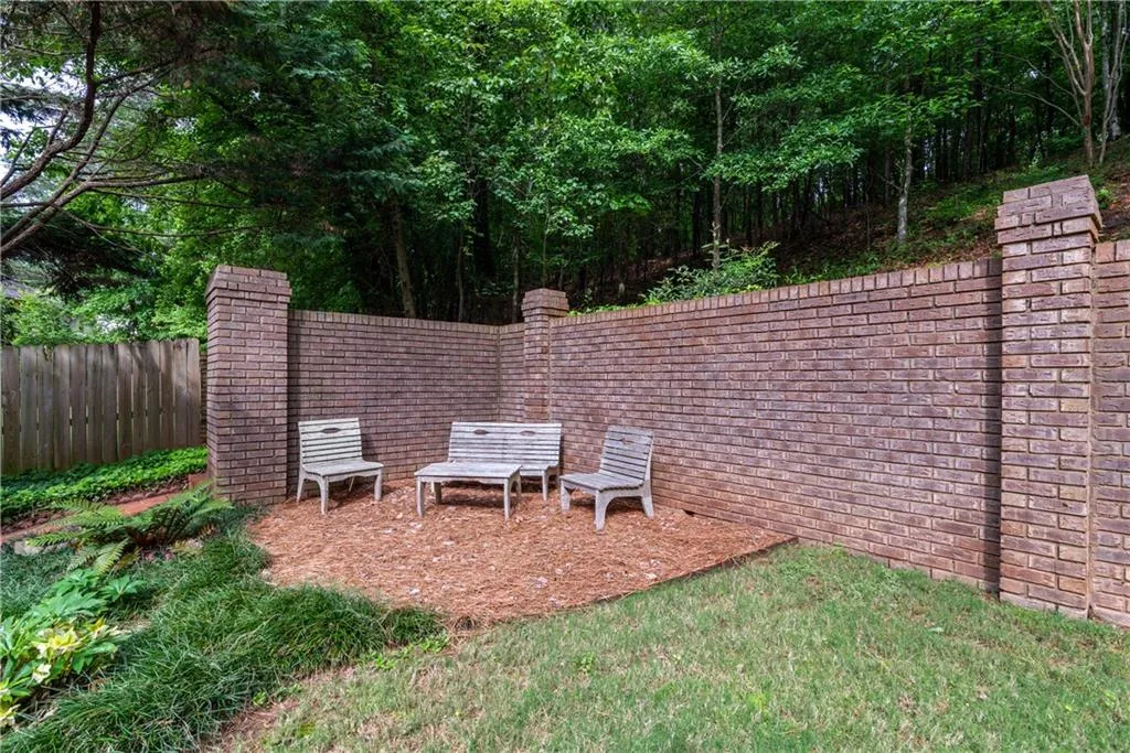 7740 Dunvegan Close, Sandy Springs, Georgia 30350, 4 Bedrooms Bedrooms, ,4 BathroomsBathrooms,Residential,Sold,7740 Dunvegan Close,6881750