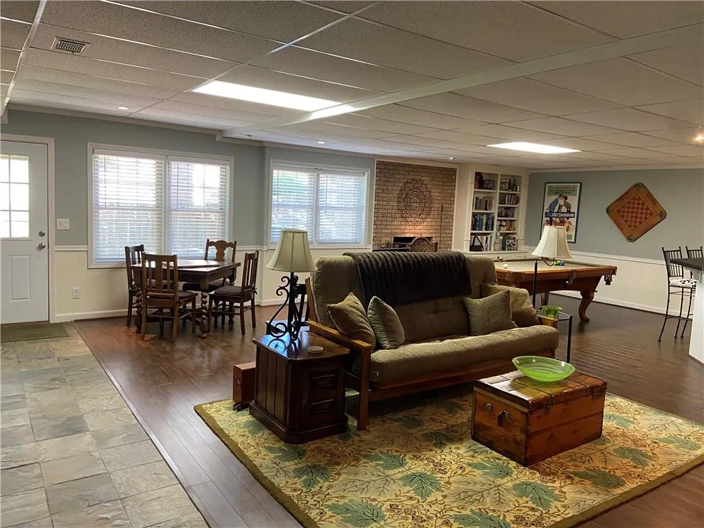 7740 Dunvegan Close, Sandy Springs, Georgia 30350, 4 Bedrooms Bedrooms, ,4 BathroomsBathrooms,Residential,Sold,7740 Dunvegan Close,6881750