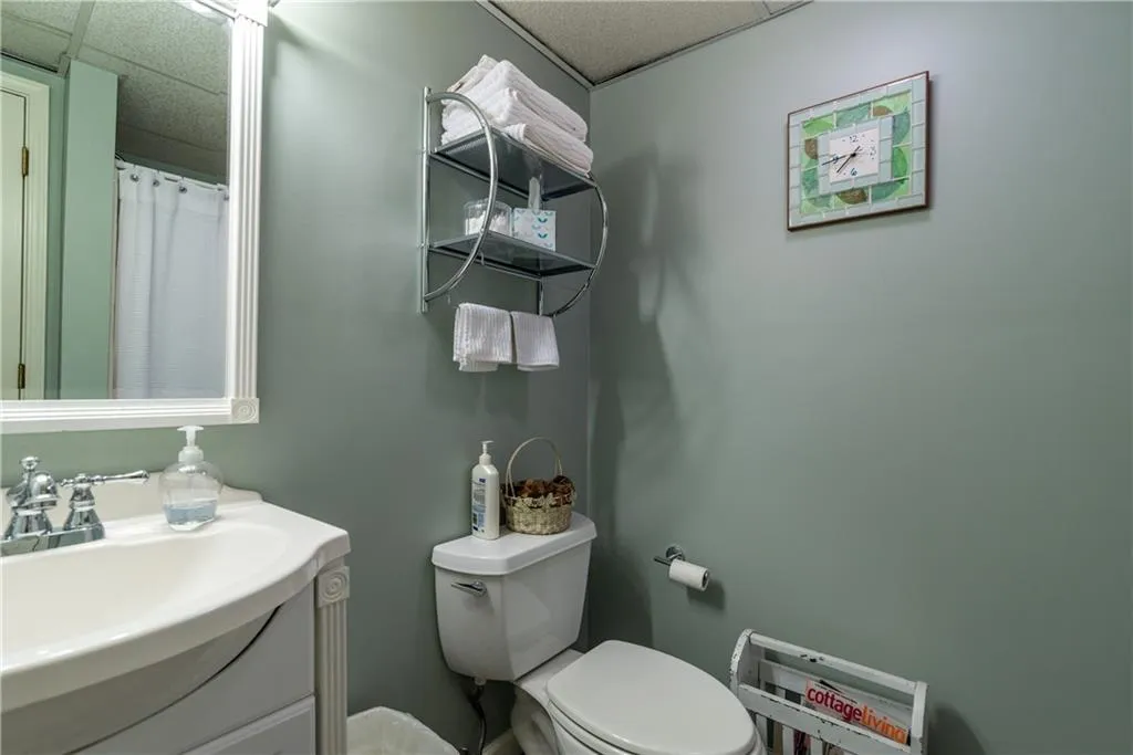 7740 Dunvegan Close, Sandy Springs, Georgia 30350, 4 Bedrooms Bedrooms, ,4 BathroomsBathrooms,Residential,Sold,7740 Dunvegan Close,6881750