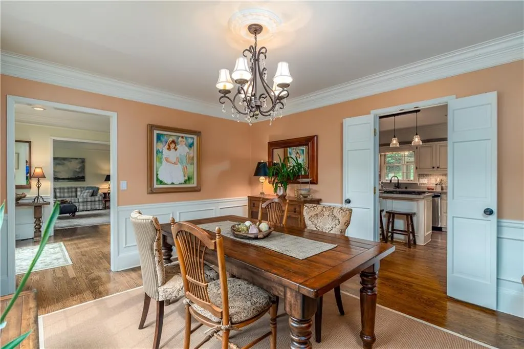 7740 Dunvegan Close, Sandy Springs, Georgia 30350, 4 Bedrooms Bedrooms, ,4 BathroomsBathrooms,Residential,Sold,7740 Dunvegan Close,6881750