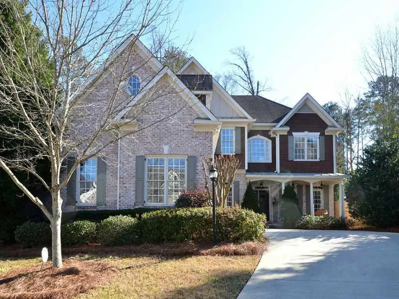 725 Glenferry Trail, Sandy Springs, Georgia 30328, 5 Bedrooms Bedrooms, ,4 BathroomsBathrooms,Residential,Sold,725 Glenferry Trail,5390660