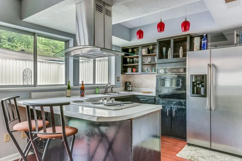 7150 Stonington Drive, Sandy Springs, Georgia 30328, 2 Bedrooms Bedrooms, ,2 BathroomsBathrooms,Residential,Sold,7150 Stonington Drive,6002413