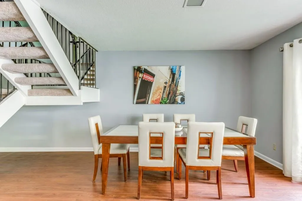 7150 Stonington Drive, Sandy Springs, Georgia 30328, 2 Bedrooms Bedrooms, ,2 BathroomsBathrooms,Residential,Sold,7150 Stonington Drive,6002413