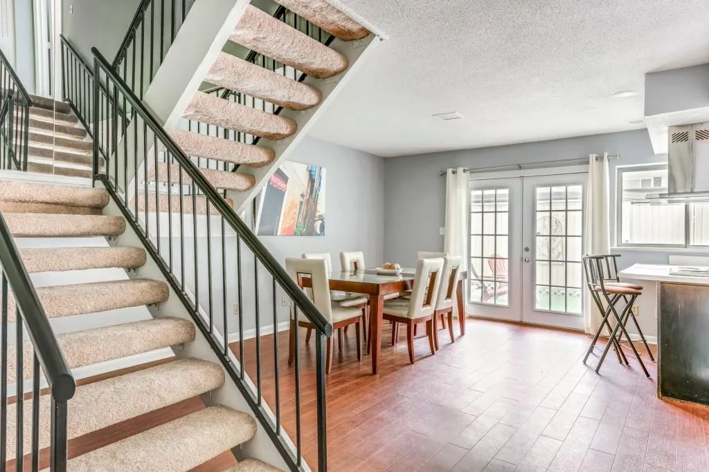 7150 Stonington Drive, Sandy Springs, Georgia 30328, 2 Bedrooms Bedrooms, ,2 BathroomsBathrooms,Residential,Sold,7150 Stonington Drive,6002413