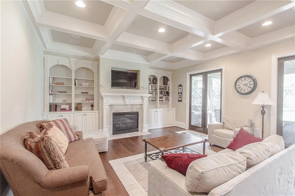 3120 Howell Mill Road Nw, Atlanta, Georgia 30327, 5 Bedrooms Bedrooms, ,4 BathroomsBathrooms,Residential,Sold,3120 Howell Mill Road Nw,5702809