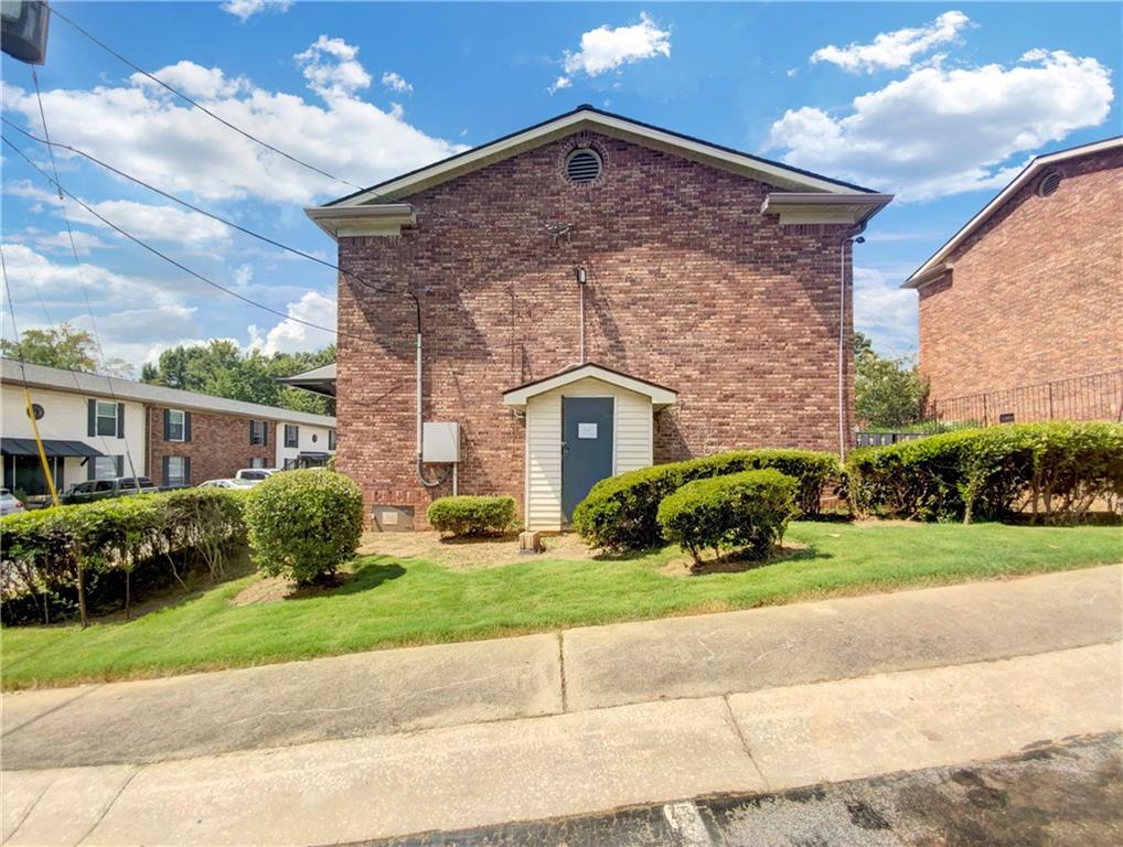 5671 Kingsport Drive Unit 5, Atlanta, Georgia 30342, 2 Bedrooms Bedrooms, ,1 BathroomBathrooms,Residential,Sold,5671 Kingsport Drive Unit 5,7246462