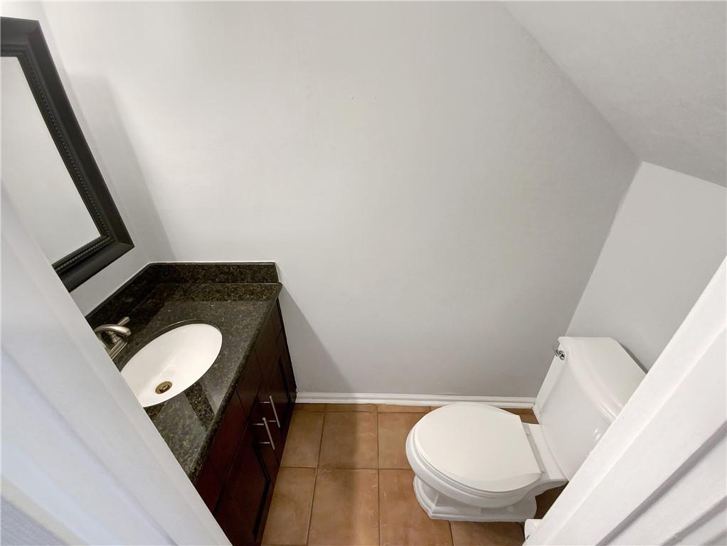 5671 Kingsport Drive Unit 5, Atlanta, Georgia 30342, 2 Bedrooms Bedrooms, ,1 BathroomBathrooms,Residential,Sold,5671 Kingsport Drive Unit 5,7246462
