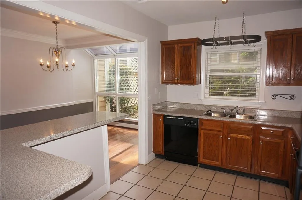 7500 Roswell Road Unit 63, Sandy Springs, Georgia 30350, 2 Bedrooms Bedrooms, ,2 BathroomsBathrooms,Residential,Sold,7500 Roswell Road Unit 63,5893879