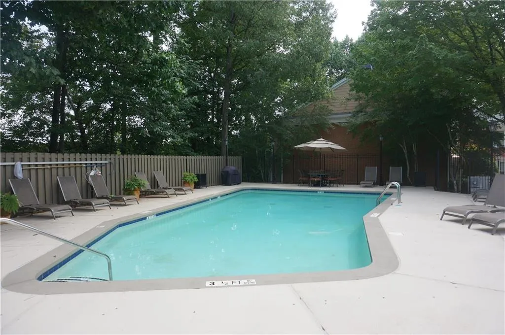 7500 Roswell Road Unit 63, Sandy Springs, Georgia 30350, 2 Bedrooms Bedrooms, ,2 BathroomsBathrooms,Residential,Sold,7500 Roswell Road Unit 63,5893879