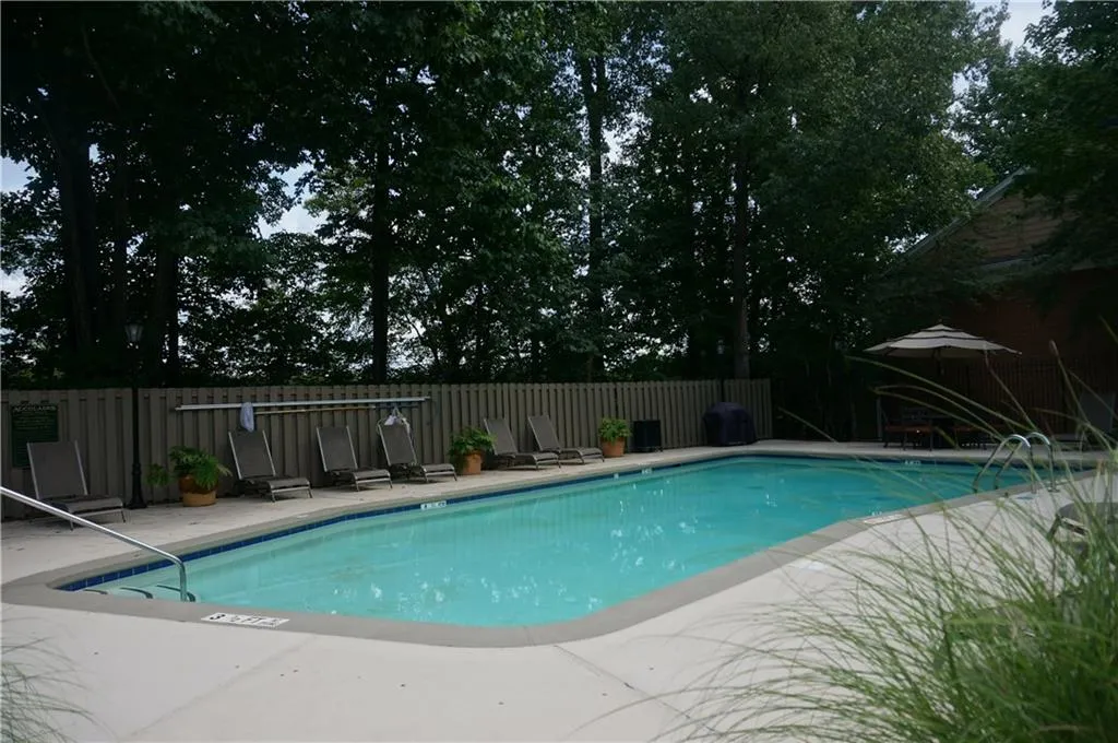 7500 Roswell Road Unit 63, Sandy Springs, Georgia 30350, 2 Bedrooms Bedrooms, ,2 BathroomsBathrooms,Residential,Sold,7500 Roswell Road Unit 63,5893879