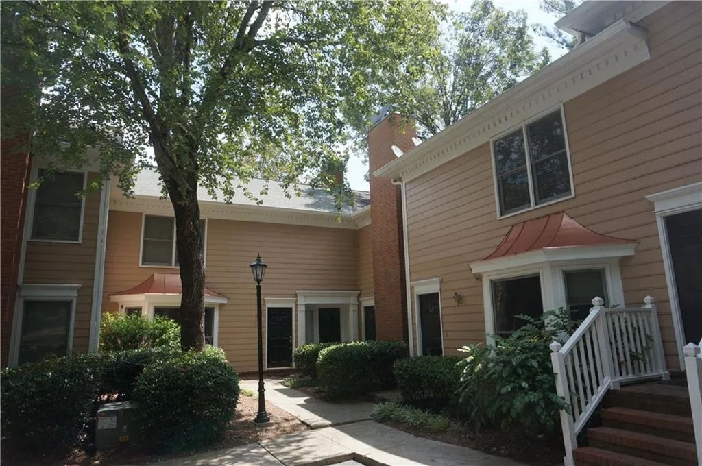 7500 Roswell Road Unit 63, Sandy Springs, Georgia 30350, 2 Bedrooms Bedrooms, ,2 BathroomsBathrooms,Residential,Sold,7500 Roswell Road Unit 63,5893879