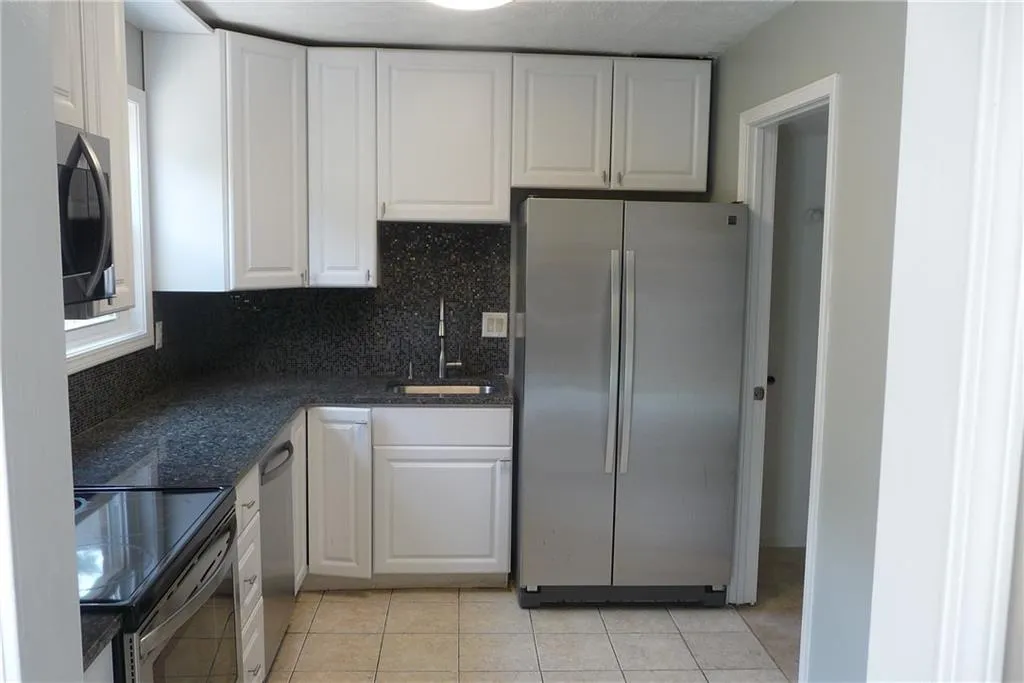 270 Winding River Drive Unit C, Sandy Springs, Georgia 30350, 2 Bedrooms Bedrooms, ,2 BathroomsBathrooms,Residential,Sold,270 Winding River Drive Unit C,6596793