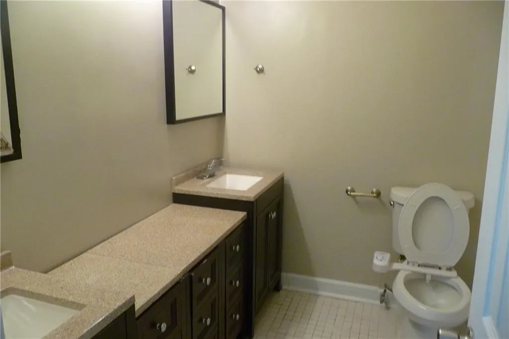 270 Winding River Drive Unit C, Sandy Springs, Georgia 30350, 2 Bedrooms Bedrooms, ,2 BathroomsBathrooms,Residential,Sold,270 Winding River Drive Unit C,6596793