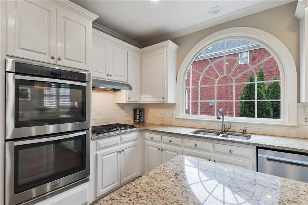 315 Nesbit Downs Court, Sandy Springs, Georgia 30350, 4 Bedrooms Bedrooms, ,5 BathroomsBathrooms,Residential,Sold,315 Nesbit Downs Court,7037571