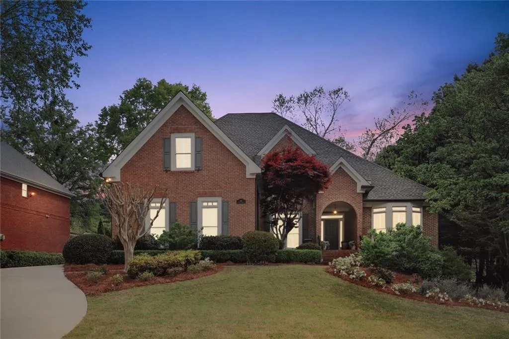 315 Nesbit Downs Court, Sandy Springs, Georgia 30350, 4 Bedrooms Bedrooms, ,5 BathroomsBathrooms,Residential,Sold,315 Nesbit Downs Court,7037571