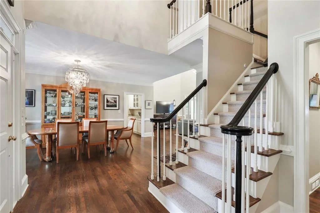 315 Nesbit Downs Court, Sandy Springs, Georgia 30350, 4 Bedrooms Bedrooms, ,5 BathroomsBathrooms,Residential,Sold,315 Nesbit Downs Court,7037571