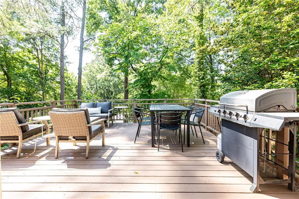 1295 Lindenwood Lane Ne, Brookhaven, Georgia 30319, 3 Bedrooms Bedrooms, ,1 BathroomBathrooms,Residential,For Sale,1295 Lindenwood Lane Ne,7634770