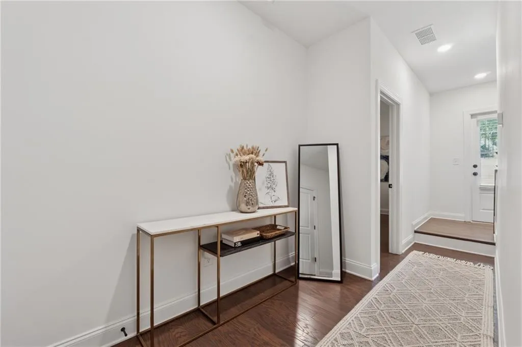 3924 Danube Lane, Atlanta, Georgia 30339, 3 Bedrooms Bedrooms, ,3 BathroomsBathrooms,Residential,For Sale,3924 Danube Lane,7668338 3924 Danube Lane, Atlanta, Georgia 30339, 3 Bedrooms Bedrooms, ,3 BathroomsBathrooms,Residential,For Sale,3924 Danube Lane,7668338