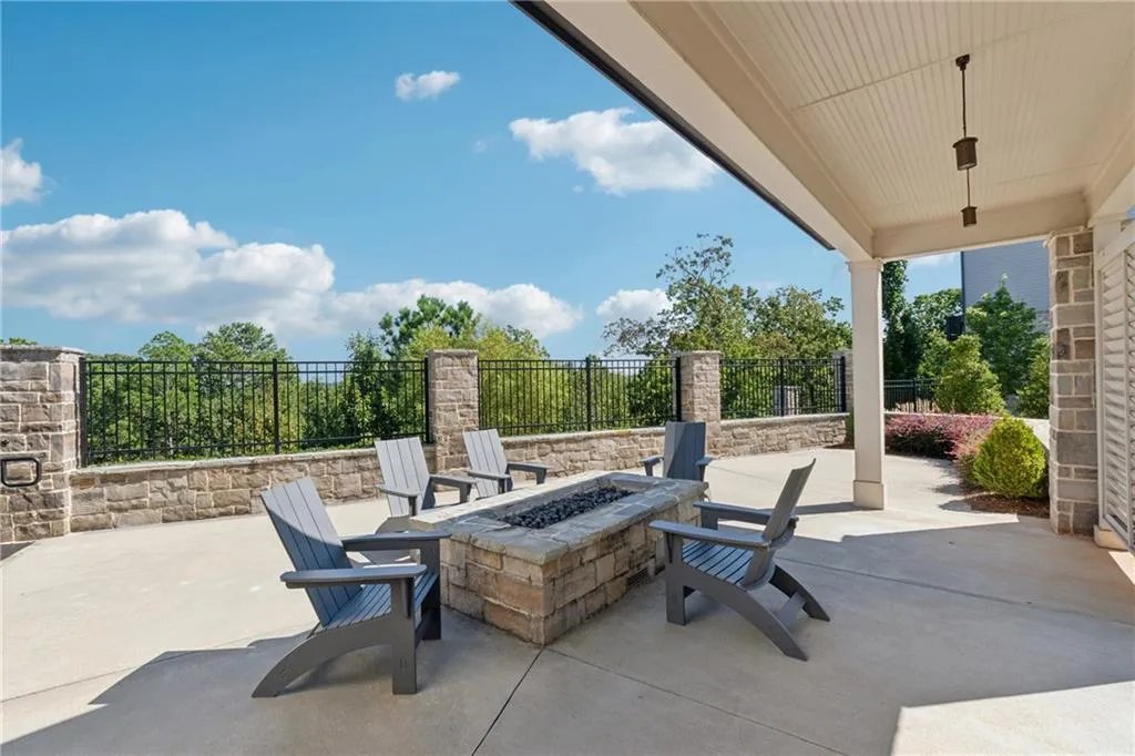 3924 Danube Lane, Atlanta, Georgia 30339, 3 Bedrooms Bedrooms, ,3 BathroomsBathrooms,Residential,For Sale,3924 Danube Lane,7668338 3924 Danube Lane, Atlanta, Georgia 30339, 3 Bedrooms Bedrooms, ,3 BathroomsBathrooms,Residential,For Sale,3924 Danube Lane,7668338