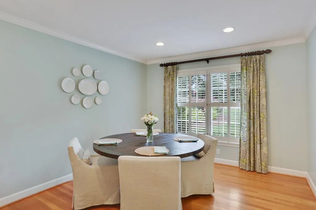 4810 Huntley Drive, Atlanta, Georgia 30342, 5 Bedrooms Bedrooms, ,3 BathroomsBathrooms,Residential,Sold,4810 Huntley Drive,5756060