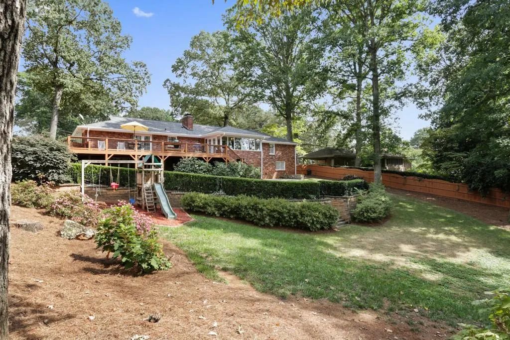 4810 Huntley Drive, Atlanta, Georgia 30342, 5 Bedrooms Bedrooms, ,3 BathroomsBathrooms,Residential,Sold,4810 Huntley Drive,5756060