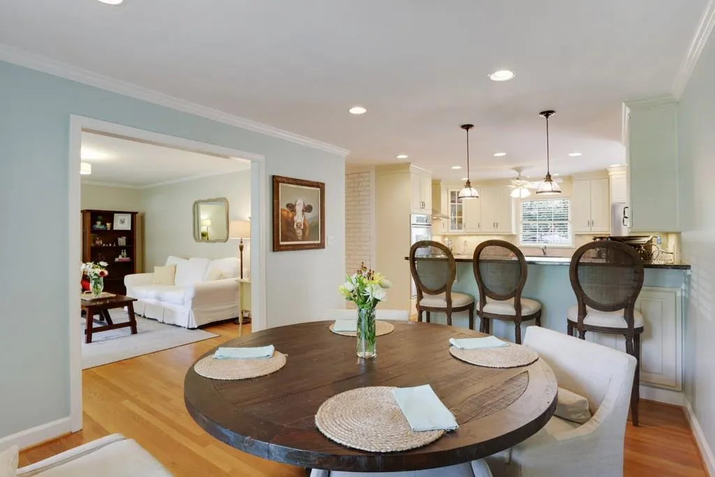 4810 Huntley Drive, Atlanta, Georgia 30342, 5 Bedrooms Bedrooms, ,3 BathroomsBathrooms,Residential,Sold,4810 Huntley Drive,5756060