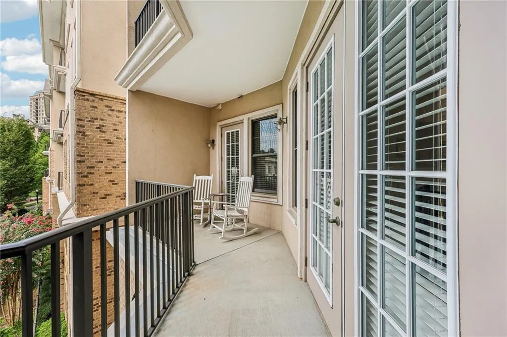 3621 Vinings Slope Se Unit 2317, Atlanta, Georgia 30339, 2 Bedrooms Bedrooms, ,2 BathroomsBathrooms,Residential,For Sale,3621 Vinings Slope Se Unit 2317,7641297