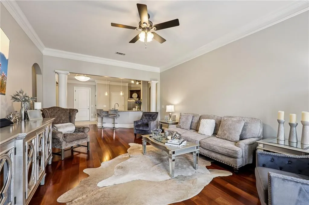 3621 Vinings Slope Se Unit 2317, Atlanta, Georgia 30339, 2 Bedrooms Bedrooms, ,2 BathroomsBathrooms,Residential,For Sale,3621 Vinings Slope Se Unit 2317,7641297