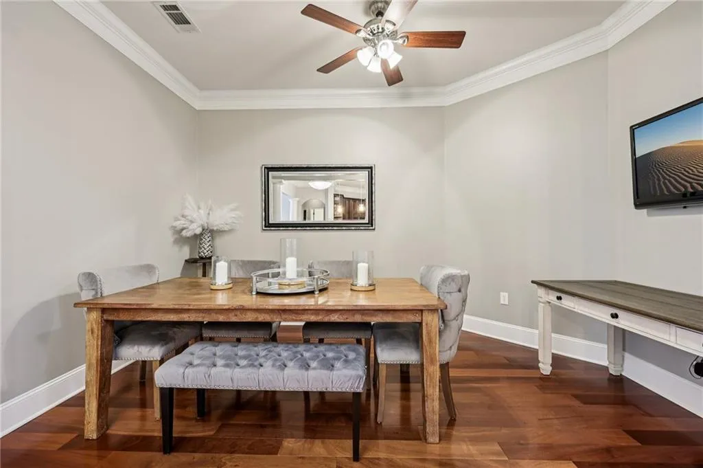 3621 Vinings Slope Se Unit 2317, Atlanta, Georgia 30339, 2 Bedrooms Bedrooms, ,2 BathroomsBathrooms,Residential,For Sale,3621 Vinings Slope Se Unit 2317,7641297