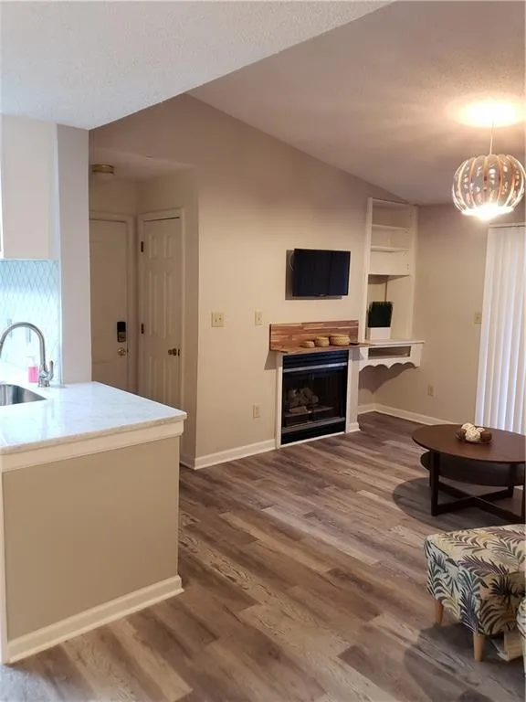 329 Granville Court, Atlanta, Georgia 30328, 1 Bedroom Bedrooms, ,1 BathroomBathrooms,Residential,Sold,329 Granville Court,6715833