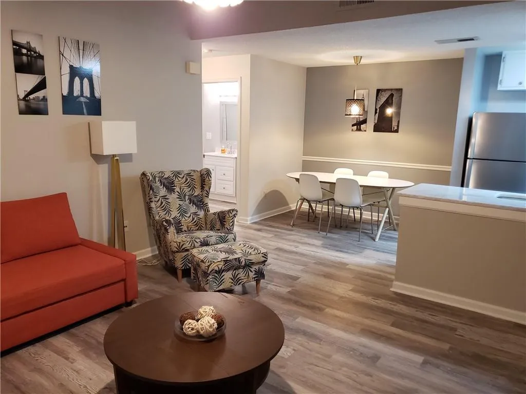 329 Granville Court, Atlanta, Georgia 30328, 1 Bedroom Bedrooms, ,1 BathroomBathrooms,Residential,Sold,329 Granville Court,6715833