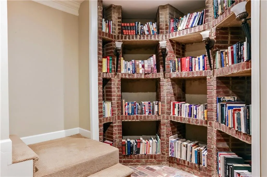 640 Mount Paran Road Nw, Sandy Springs, Georgia 30327, 5 Bedrooms Bedrooms, ,5 BathroomsBathrooms,Residential,Sold,640 Mount Paran Road Nw,5833023