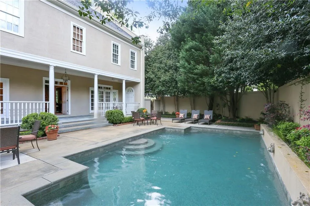 640 Mount Paran Road Nw, Sandy Springs, Georgia 30327, 5 Bedrooms Bedrooms, ,5 BathroomsBathrooms,Residential,Sold,640 Mount Paran Road Nw,5833023